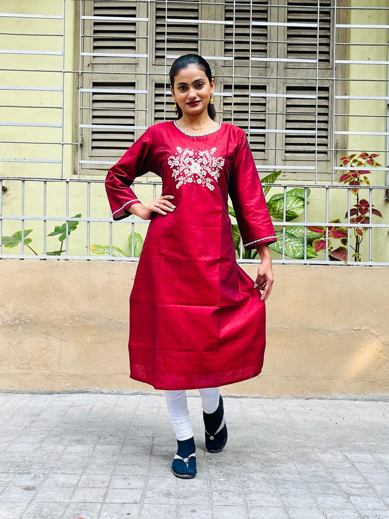 Ladies V Neck 3/4 Sleeve Soft And Comfortable Plain Cotton Silk Kurtis Bust  Size: 38 Inch (in) at Best Price in Nagaon | Shiridhi Textile